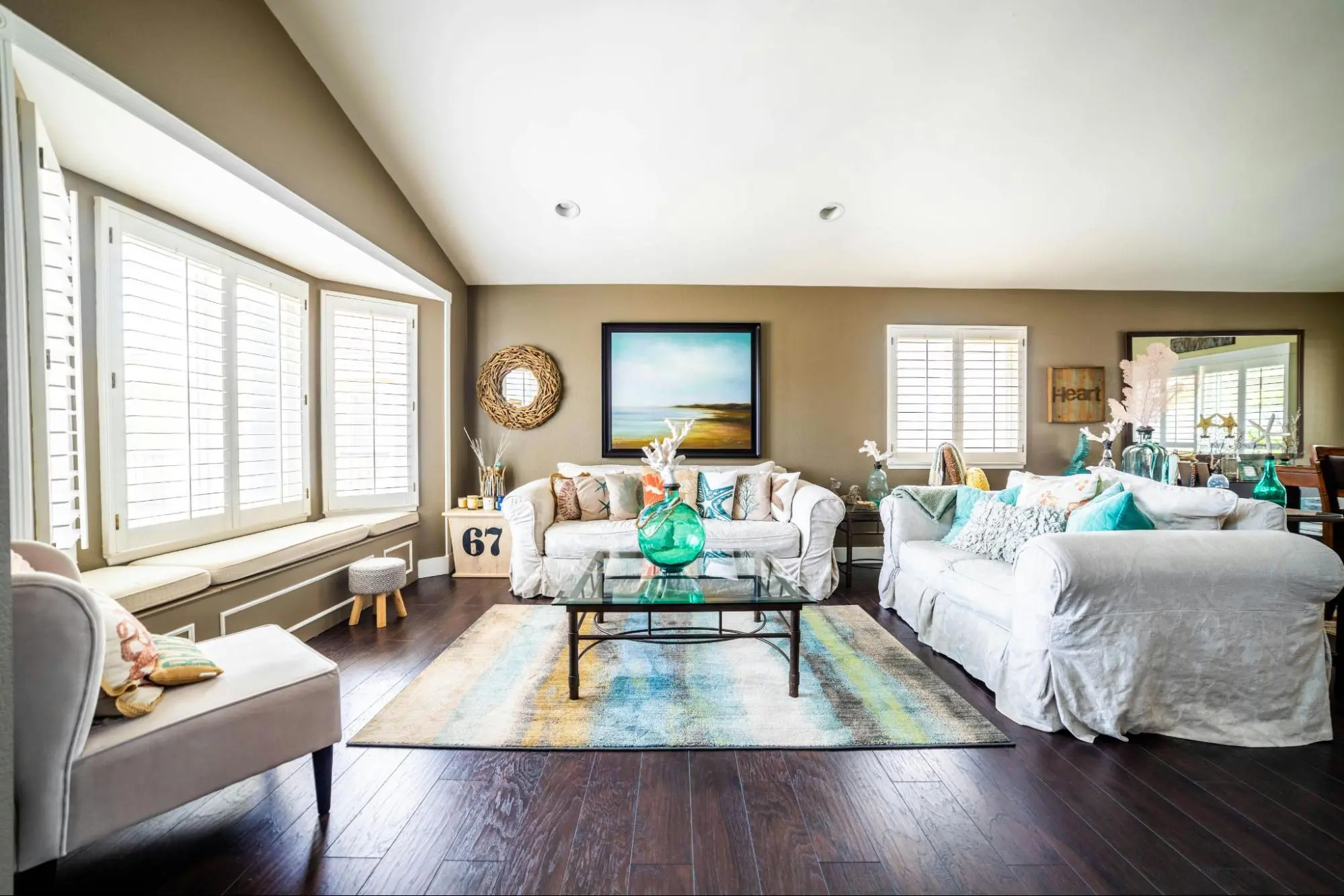 Creative Wall Décor Ideas for Any Room In Your House